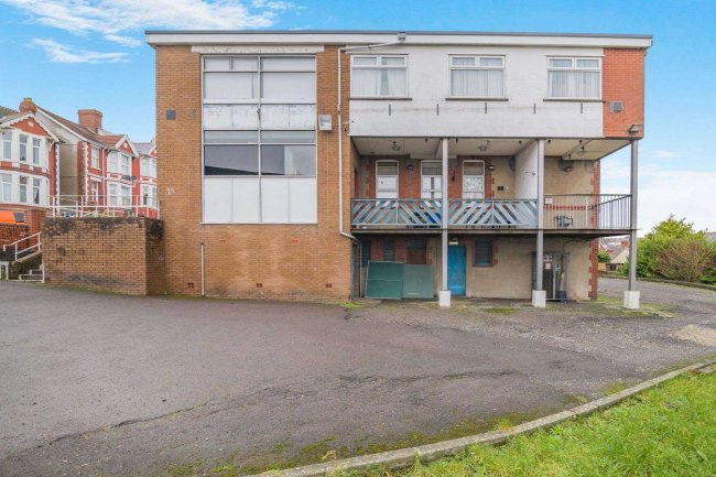 Wyndham Social Club, Harbour Road, Barry, CF62 5RZ 5