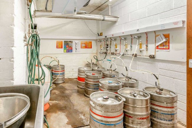 Wyndham Social Club, Harbour Road, Barry, CF62 5RZ 5