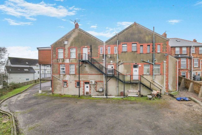 Wyndham Social Club, Harbour Road, Barry, CF62 5RZ 5