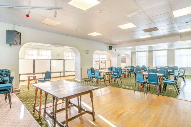 Wyndham Social Club, Harbour Road, Barry, CF62 5RZ 5