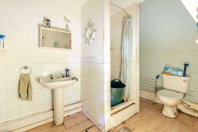 Dawlish Social Club, 24-26 Park Road, Dawlish EX7 9LH 8