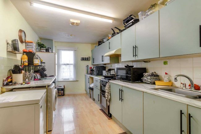 Dawlish Social Club, 24-26 Park Road, Dawlish EX7 9LH 8