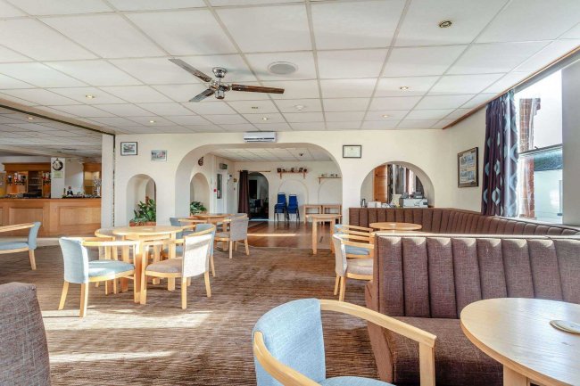 Dawlish Social Club, 24-26 Park Road, Dawlish EX7 9LH 8