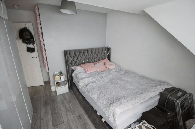 Flat 8, 77 - 78 Royal Parade, Eastbourne, BN22 7AF 7