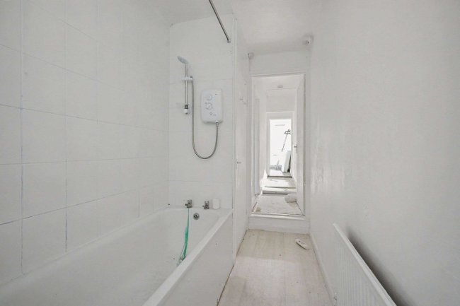 94 Lansdowne Road, Leicester LE2 8AR 3