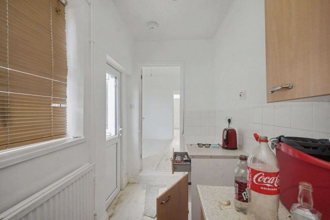 94 Lansdowne Road, Leicester LE2 8AR 3