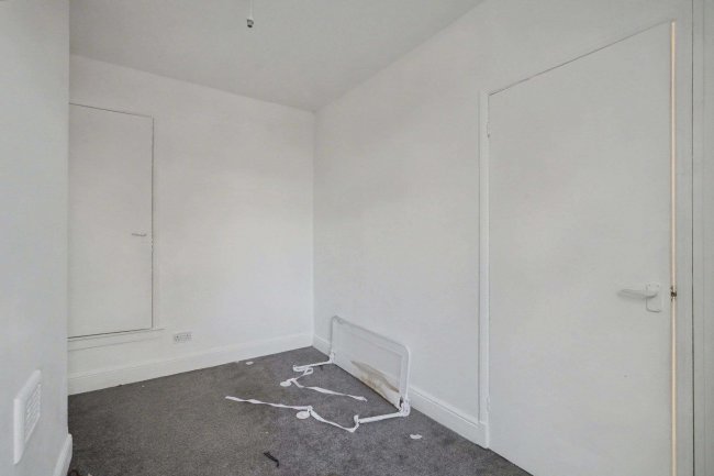 94 Lansdowne Road, Leicester LE2 8AR 3