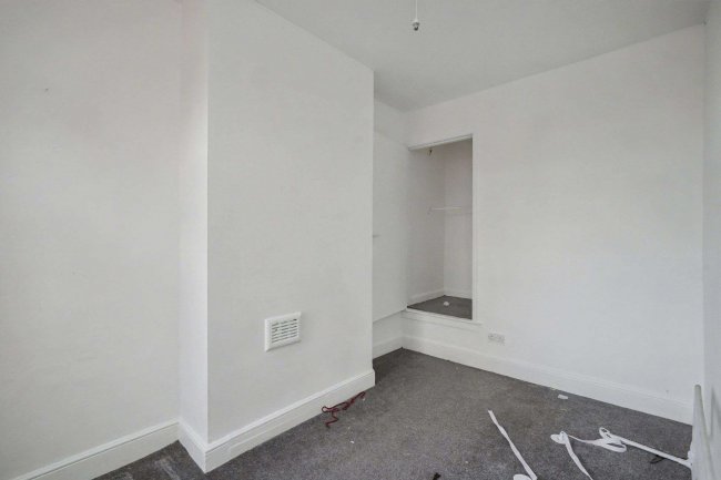 94 Lansdowne Road, Leicester LE2 8AR 3