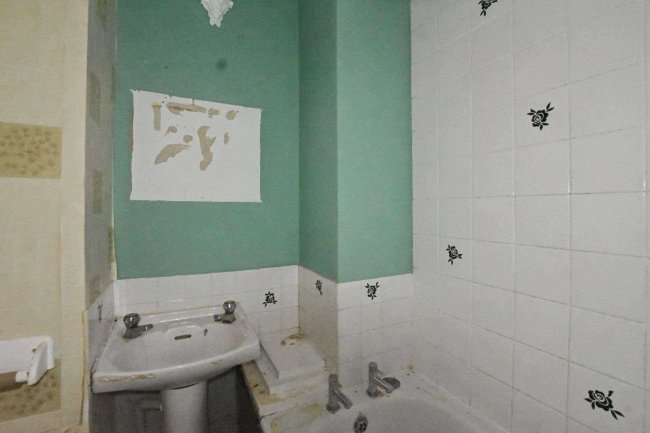 108 Magpie Hall Lane, Bromley BR2 8JG 8