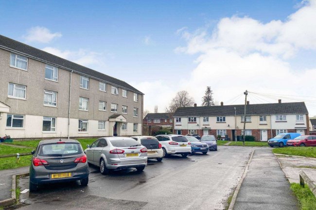 Flat 165 Henson Park, Chard, TA20 1NL 10