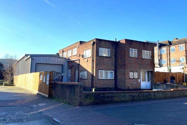 Land rear of 137 - 167 Hook Road, Surbiton, KT6 5AR 10