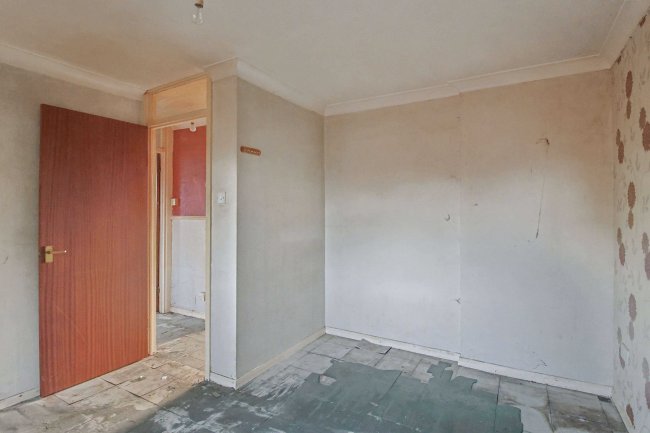 7 Gordon Road, Wimborne, Dorset, BH21 2AP 6