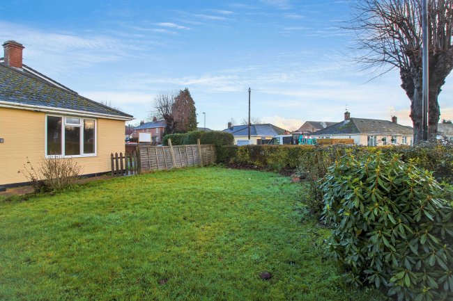 7 Gordon Road, Wimborne, Dorset, BH21 2AP 6