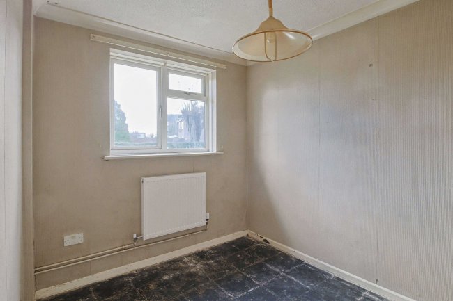 7 Gordon Road, Wimborne, Dorset, BH21 2AP 6