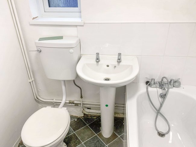 1 Kale Street, Batcombe, Shepton Mallet, BA4 6AD 1