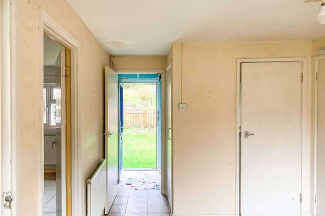 1 Kale Street, Batcombe, Shepton Mallet, BA4 6AD 1