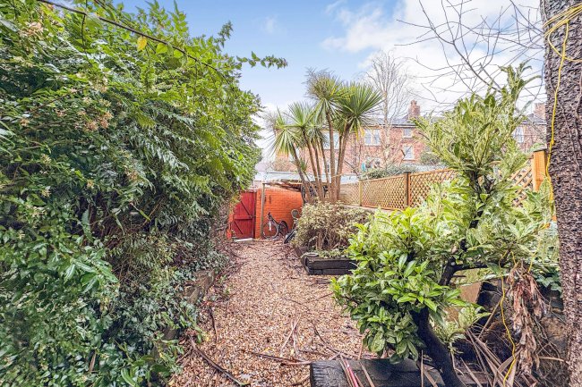 10 Hughenden Road, Clifton, Bristol, Avon, BS8 2TT 2
