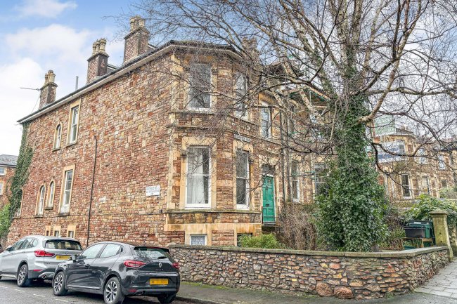 10 Hughenden Road, Clifton, Bristol, Avon, BS8 2TT 2