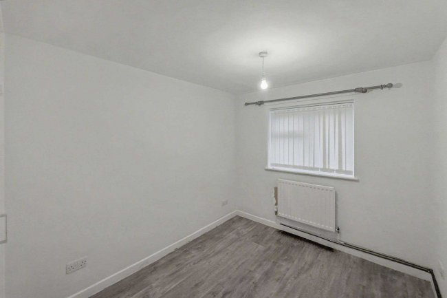 Flat 31 Hanover Way, Windsor, SL4 5NN 10