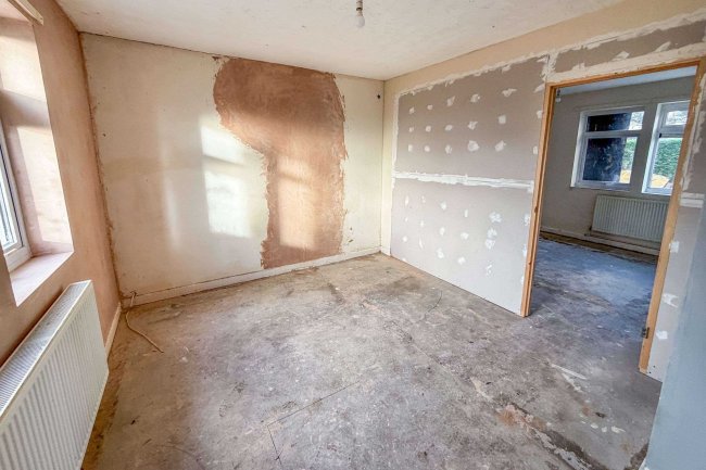 22 Brooklands, Brinkworth, Chippenham, Wiltshire, SN15 5BA 5