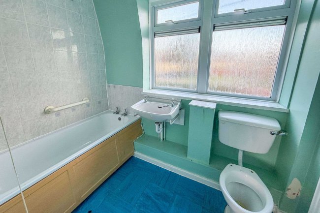 22 Brooklands, Brinkworth, Chippenham, Wiltshire, SN15 5BA 5