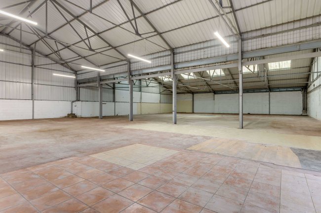 33-35 London Road, Peterborough, PE2 8AN 7