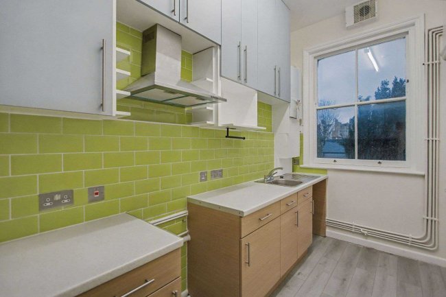 Flats A - C, 29 Nevill Road, Stoke Newington, London N16 8SL 4