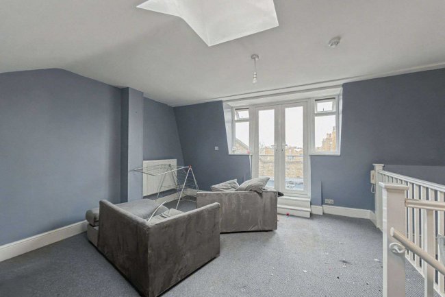 Flats A - C, 29 Nevill Road, Stoke Newington, London N16 8SL 4