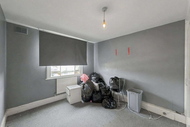 Flats A - C, 29 Nevill Road, Stoke Newington, London N16 8SL 4