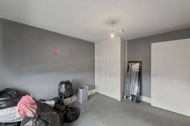 Flats A - C, 29 Nevill Road, Stoke Newington, London N16 8SL 4