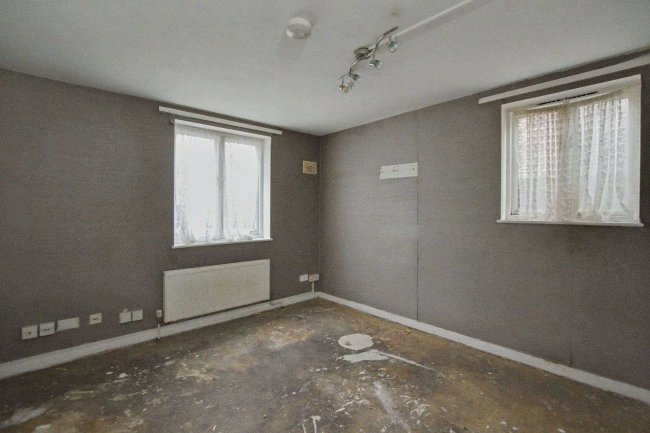 Flats 1-4, 1-3 Hampden Road, Tottenham, London N17 0AY 3