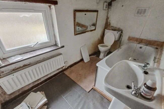 Marshgate Cottage, Warrington Road, Runcorn, WA7 1RB 3