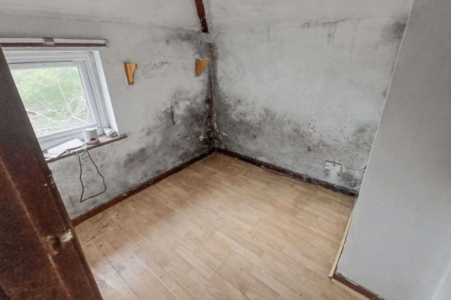 Marshgate Cottage, Warrington Road, Runcorn, WA7 1RB 3