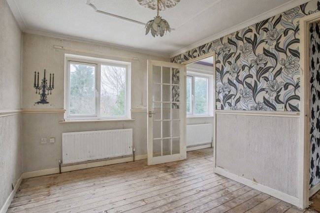 5 Roberts Court, Hallwood Park, Runcorn, WA7 2FH 1