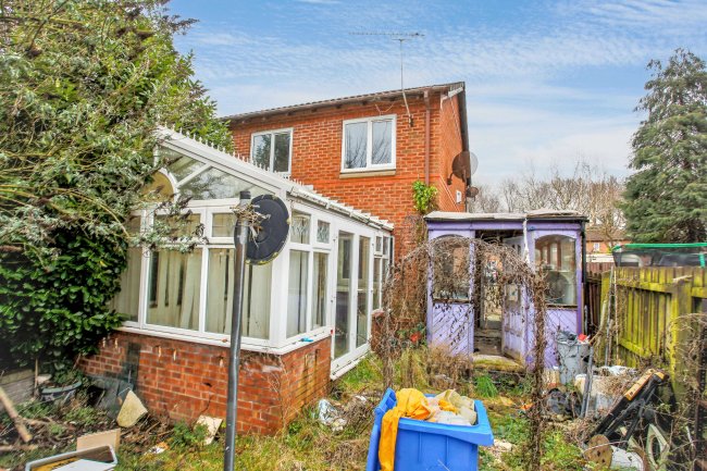 5 Roberts Court, Hallwood Park, Runcorn, WA7 2FH 1