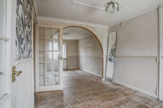 5 Roberts Court, Hallwood Park, Runcorn, WA7 2FH 1