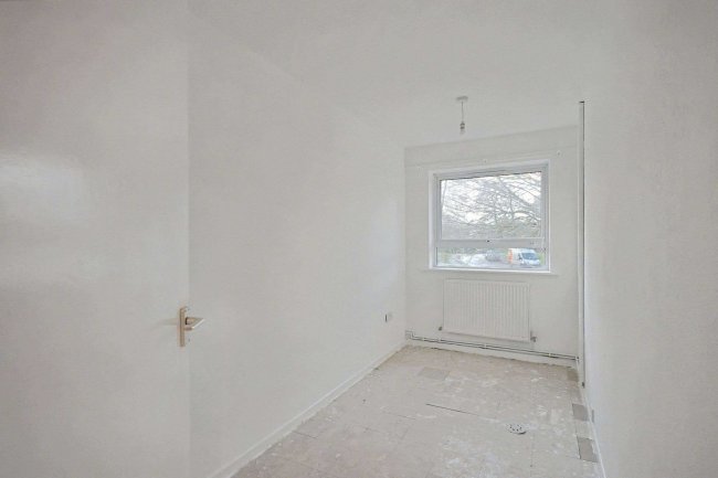 43 Joys Road, Three Legged Cross, Wimborne, Dorset, BH21 6SJ 7