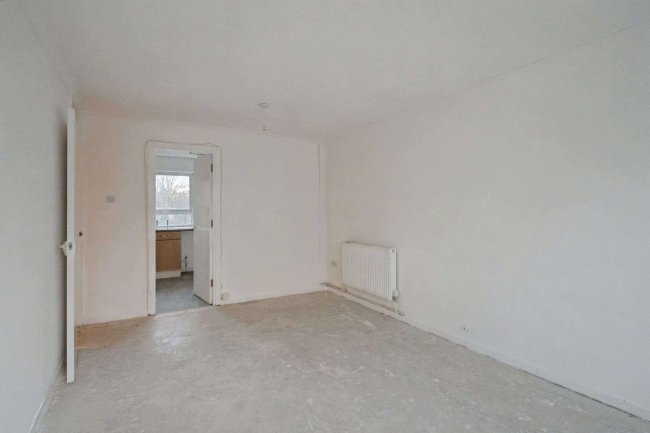 43 Joys Road, Three Legged Cross, Wimborne, Dorset, BH21 6SJ 7