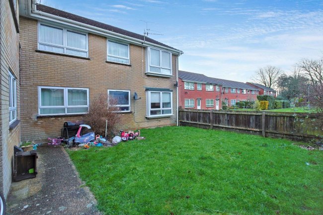 43 Joys Road, Three Legged Cross, Wimborne, Dorset, BH21 6SJ 7