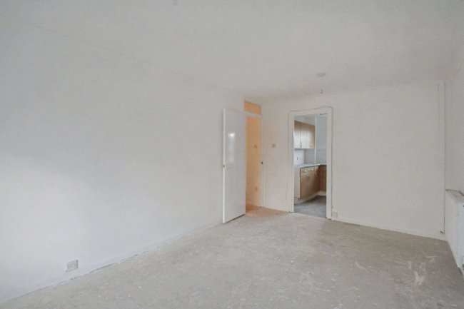 43 Joys Road, Three Legged Cross, Wimborne, Dorset, BH21 6SJ 7