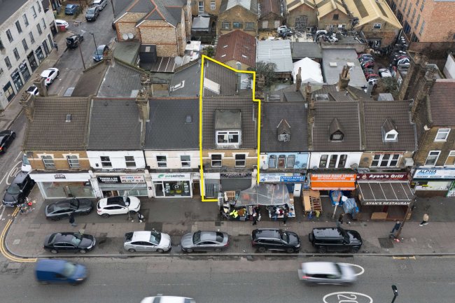 305 Romford Road, London E7 9HA 5