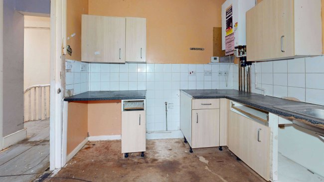 Flat D, 67 Queens Drive, Finsbury Park, London, N4 2BG 3