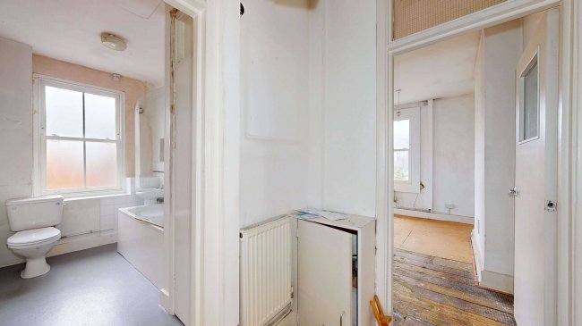 17F St Helens Gardens, North Kensington, London, W10 6LW 5