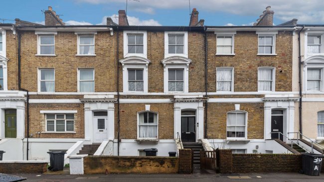 Flat C, 32 Albion Road, Stoke Newington, London, N16 9PH 6