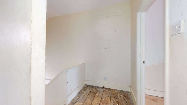 Flat C, 32 Albion Road, Stoke Newington, London, N16 9PH 6