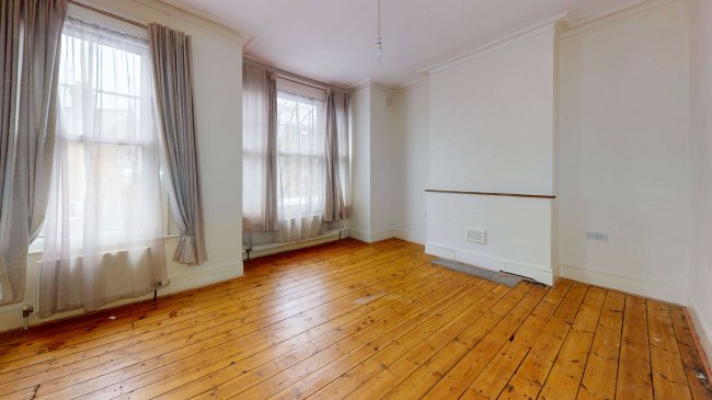Flat A, 102 Midmoor Road, Balham, London, SW12 0ET 5