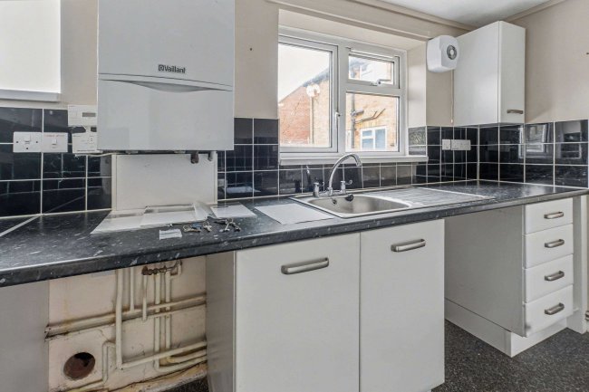 Flat 69 Sutton Field, Whitehill, Bordon, GU35 9BS 2