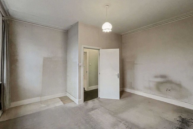 31b Earlsfield Road, Wandsworth, London SW18 3DB 2