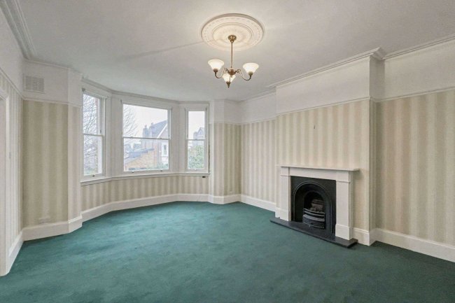 31b Earlsfield Road, Wandsworth, London SW18 3DB 2