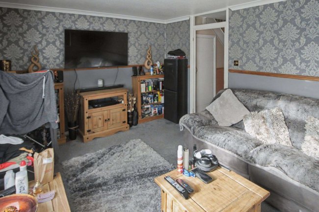 44 Kent Road, St Leonards-on-Sea, East Sussex, TN38 9QJ 6